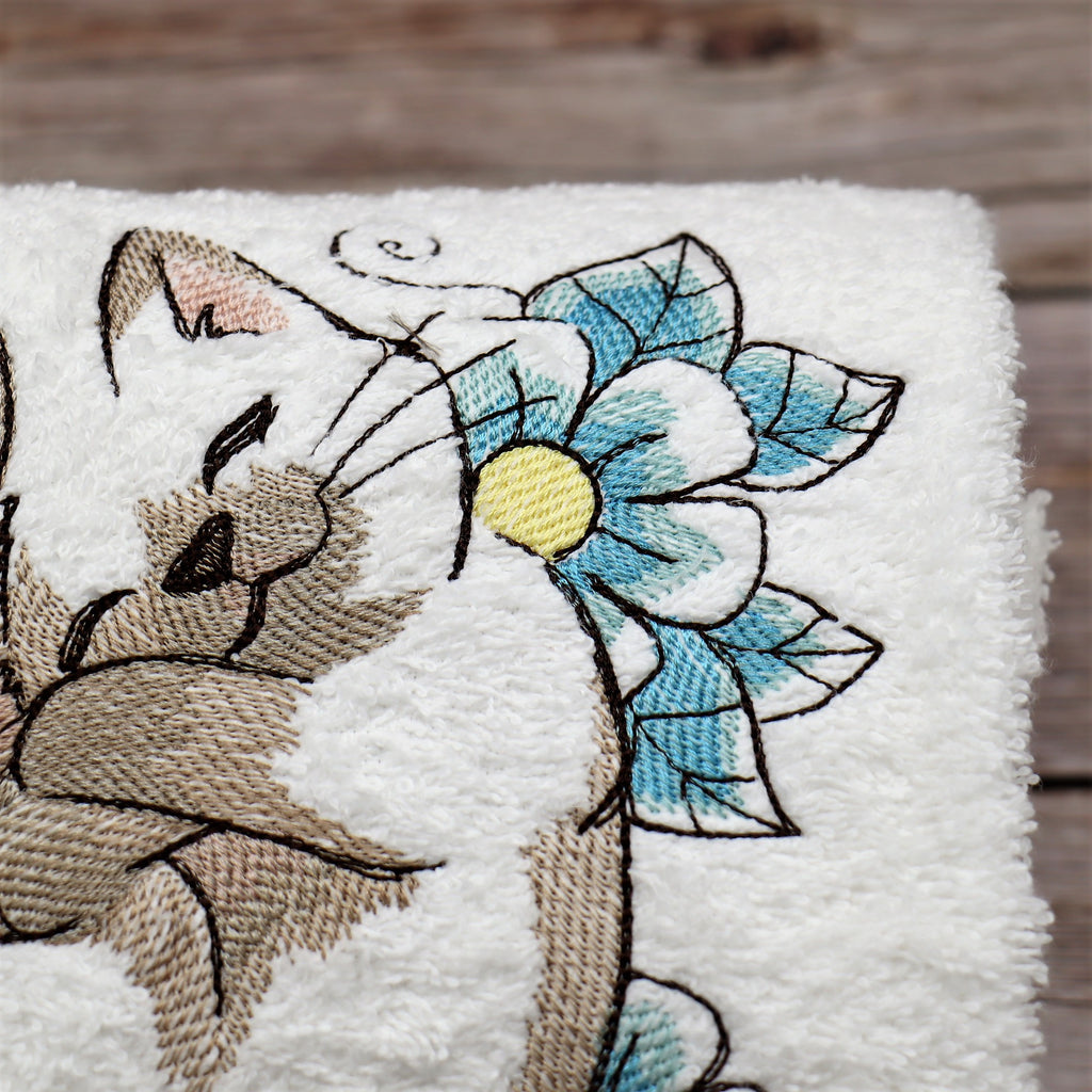 Asciugamani gattino a primavera - Il filo di Arianna
